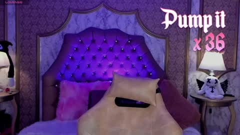 Snapshot of soffiqueen chatting on 04/16/26, 03:24 Schedule 1400 - 2100 gtm-5 online show from 04/16/26, 03:24