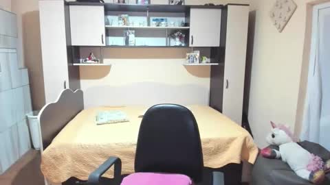 Snapshot of soffy_skye chatting on 01/13/26, 06:08 Soffy online show from 01/13/26, 06:08