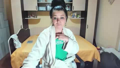 Snapshot of soffy_skye chatting on 01/19/26, 06:17 Soffy online show from 01/19/26, 06:17