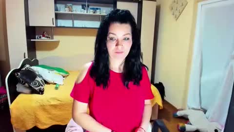 Snapshot of soffy_skye chatting on 02/25/26, 05:28 Soffy online show from 02/25/26, 05:28