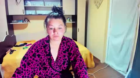 Soffy online show from 05/17/26, 04:43