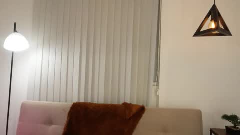 Snapshot of sofhia_cruz chatting on 11/19/25, 11:27 sofhia cruz online show from 11/19/25, 11:27