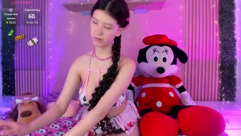 sofi_cuttie online show from 12/18/25, 04:29