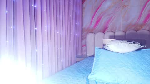 Sofia online show from 04/12/26, 03:00