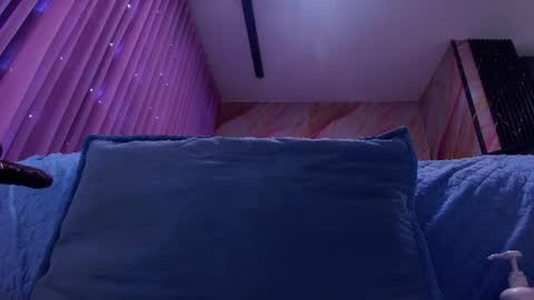 Snapshot of sofi_decker chatting on 07/18/26, 03:00 Sofia online show from 07/18/26, 03:00