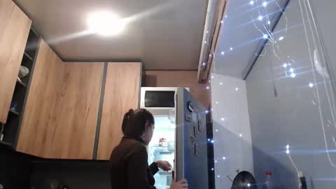 Sofi online show from 11/23/25, 06:08