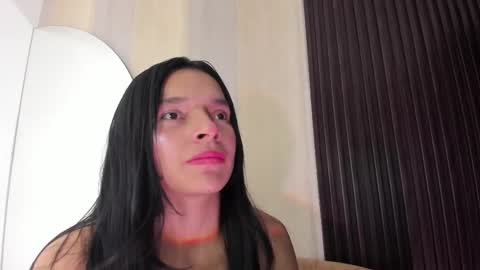 Snapshot of sofi_lassa_ chatting on 03/06/26, 01:02 SOFIA online show from 03/06/26, 01:02