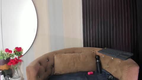 Snapshot of sofi_lassa_ chatting on 03/15/26, 01:00 SOFIA online show from 03/15/26, 01:00