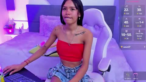 Snapshot of sofi_little2 chatting on 01/18/26, 06:23 Sofia online show from 01/18/26, 06:23