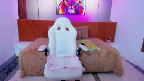 Snapshot of sofi_little2 chatting on 02/08/26, 06:33 Sofia online show from 02/08/26, 06:33