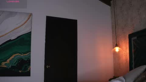 Snapshot of sofi_moreno chatting on 04/20/26, 11:24 Sofi online show from 04/20/26, 11:24