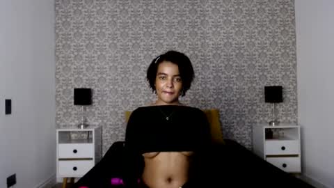 Snapshot of sofi_z chatting on 01/14/25, 10:44 Sofi online show from 01/14/25, 10:44