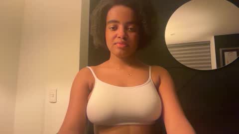 Snapshot of sofi_z chatting on 04/22/26, 09:55 Sofi online show from 04/22/26, 09:55