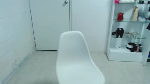 sofia vene  online show from 09/19/25, 12:06