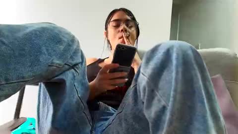 Sofia online show from 12/22/25, 08:28