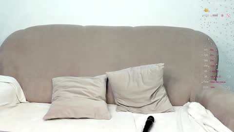 Sofia online show from 02/06/25, 06:18