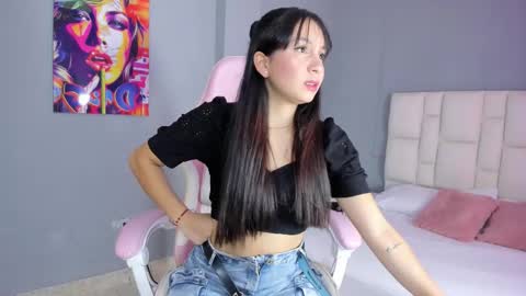 Snapshot of sofia__salazar chatting on 02/08/26, 11:46 sofia__salazar online show from 02/08/26, 11:46