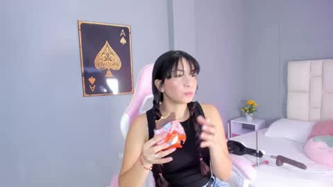 Snapshot of sofia__salazar chatting on 02/10/26, 11:58 sofia__salazar online show from 02/10/26, 11:58