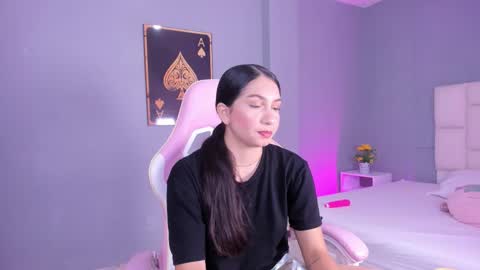 Snapshot of sofia__salazar chatting on 02/19/26, 12:23 sofia__salazar online show from 02/19/26, 12:23