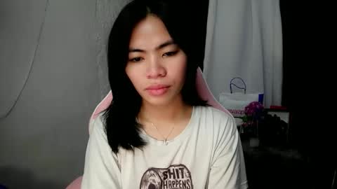 Snapshot of sofia_ava24 chatting on 12/23/25, 04:32 Chady online show from 12/23/25, 04:32