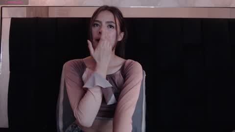 Sofi online show from 01/17/25, 03:43