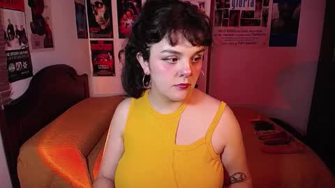 Snapshot of sofia_coolle chatting on 11/25/25, 10:10 Sofi online show from 11/25/25, 10:10