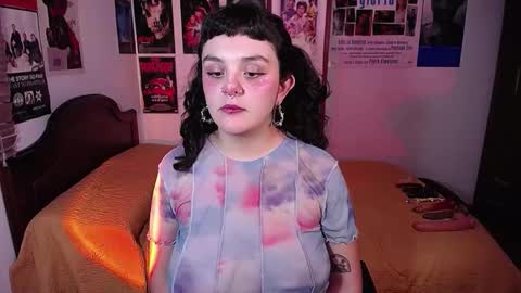 Snapshot of sofia_coolle chatting on 12/19/25, 09:00 Sofi online show from 12/19/25, 09:00