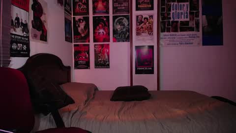 Snapshot of sofia_coolle chatting on 05/23/26, 10:30 Sofi online show from 05/23/26, 10:30