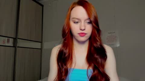 Snapshot of sofia_flowers chatting on 06/08/26, 09:26 sofia_flowers online show from 06/08/26, 09:26