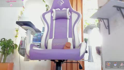 sofia online show from 12/21/25, 02:35