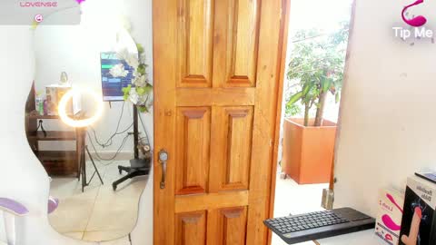 Snapshot of sofia_gold_ chatting on 04/08/26, 03:45 sofia online show from 04/08/26, 03:45