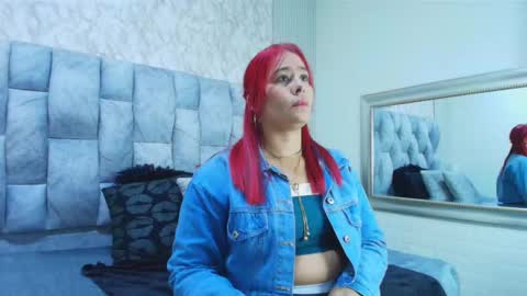 sofia gutierrez   online show from 09/22/25, 03:08