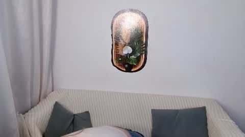 Sofia here online show from 06/24/26, 11:59