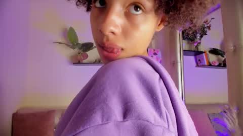 S O F I A  online show from 03/19/26, 07:51