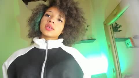 S O F I A  online show from 04/06/26, 09:27