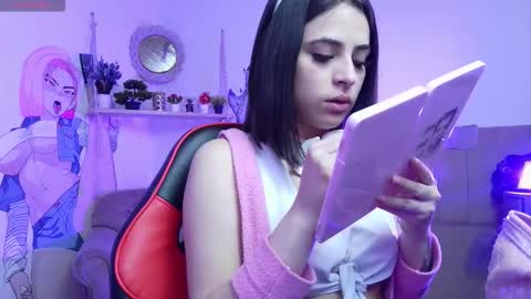 sofia_lara28 online show from 11/21/25, 01:21