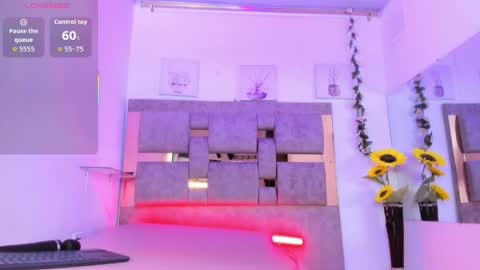 sofia_larsom online show from 05/14/26, 11:33
