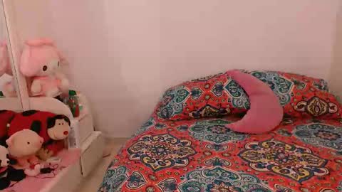 Snapshot of sofia_mark20 chatting on 12/22/25, 10:18 Sofia online show from 12/22/25, 10:18