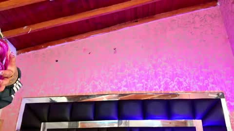 Snapshot of sofia_martinn chatting on 10/31/25, 03:18 Sofia online show from 10/31/25, 03:18