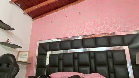 Snapshot of sofia_martinn chatting on 11/01/25, 03:08 Sofia online show from 11/01/25, 03:08