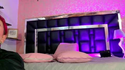 Snapshot of sofia_martinn chatting on 11/09/25, 03:05 Sofia online show from 11/09/25, 03:05