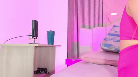 Snapshot of sofia_martinn chatting on 03/25/26, 03:01 Sofia online show from 03/25/26, 03:01