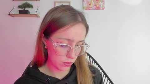     online show from 12/05/24, 02:42