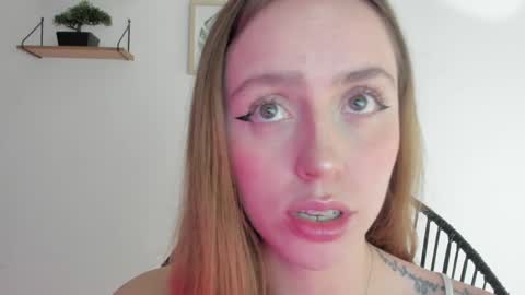     online show from 01/10/25, 02:57