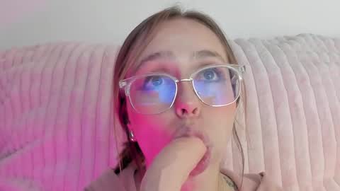     online show from 02/09/25, 07:05