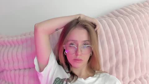     online show from 02/14/25, 06:34