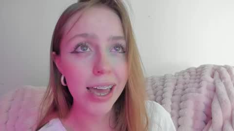     online show from 03/04/25, 03:33