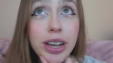     online show from 09/26/25, 03:43