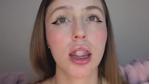     online show from 10/07/25, 03:25