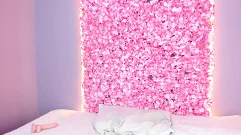 SOFIA online show from 02/11/25, 07:48